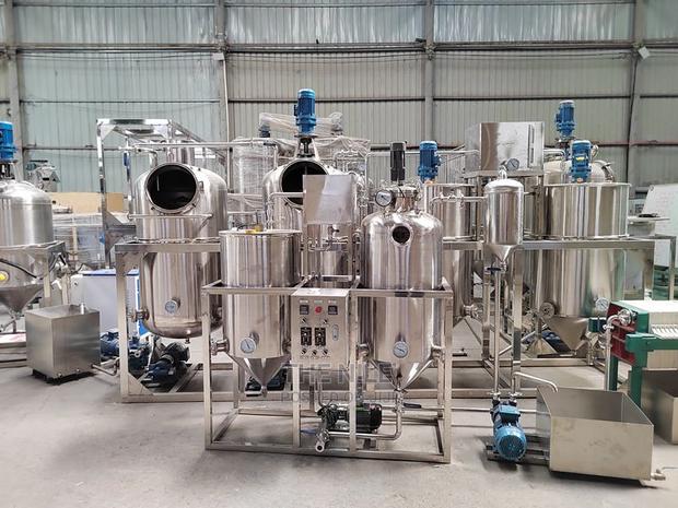 Deodorizing and Refining of Sunflower Oil - thumbnail 3