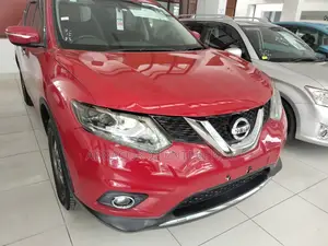 Nissan X-Trail 2015 Red