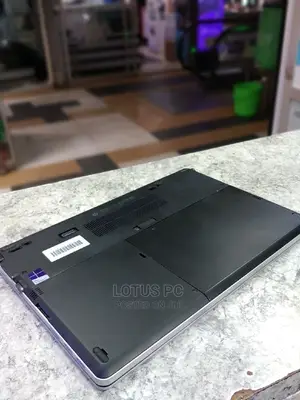 Laptop HP EliteBook Folio 9480M 4GB Intel Core I7 HDD 500GB