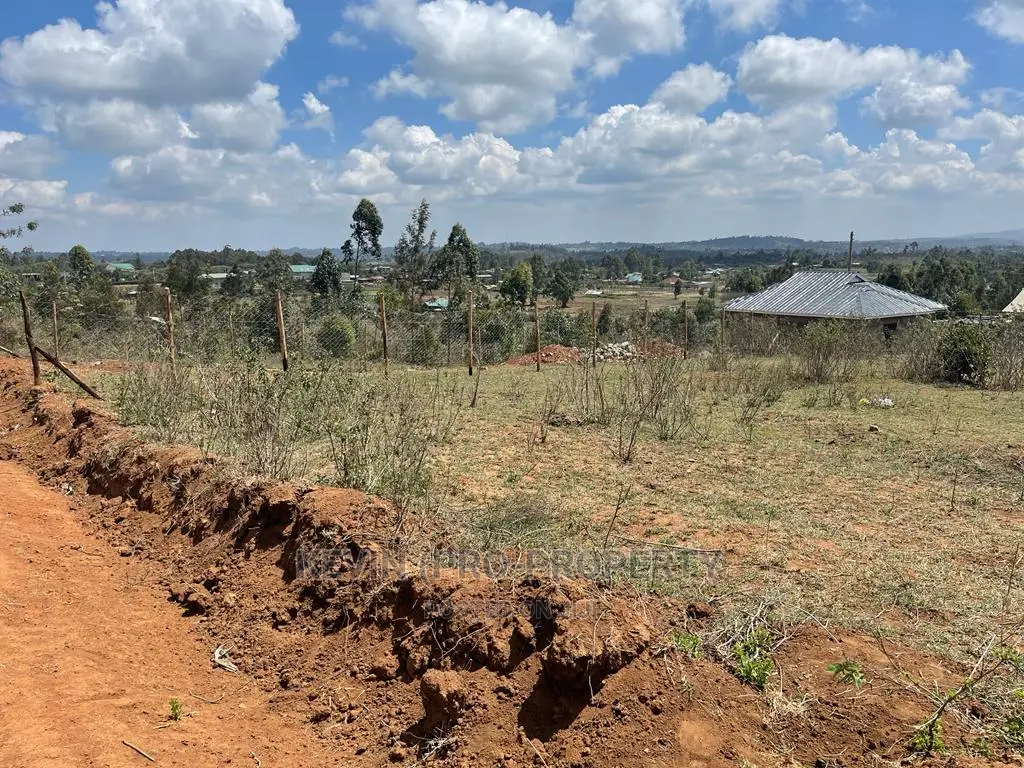 50 By 100 Fts Residential Plot For Sale In Kikuyu, Kamangu.