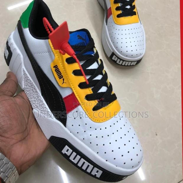 Ladies Sneakers - thumbnail 2