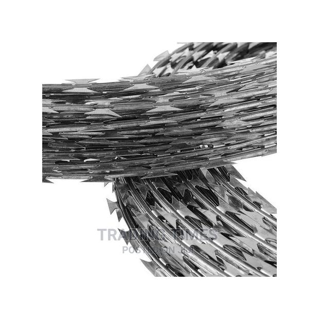 Green10m Razor Wire - thumbnail 2
