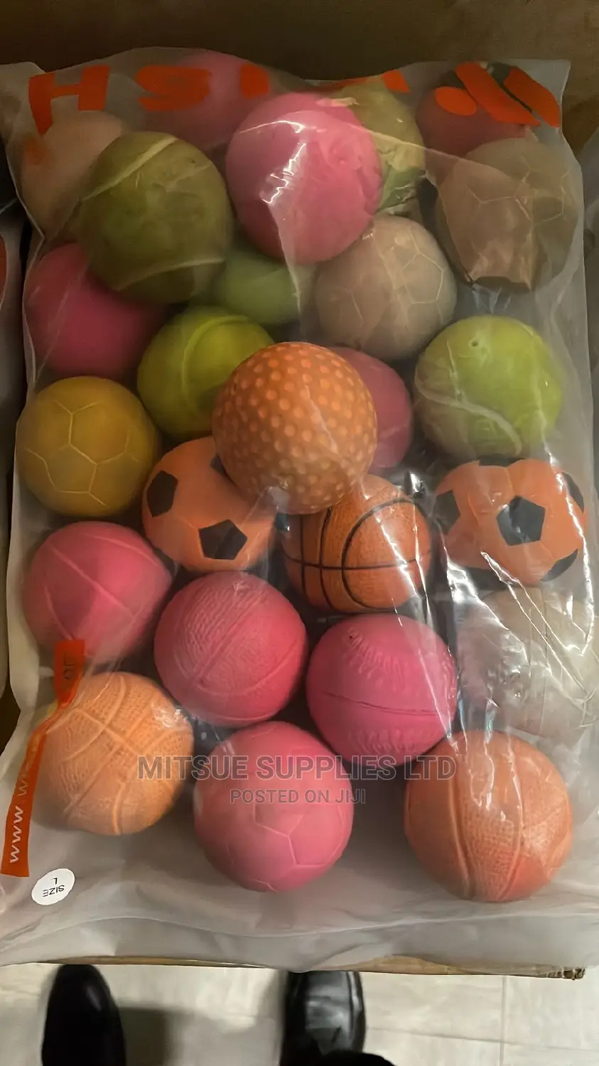 A Set of 4 Squeeze Balls Multicoloured