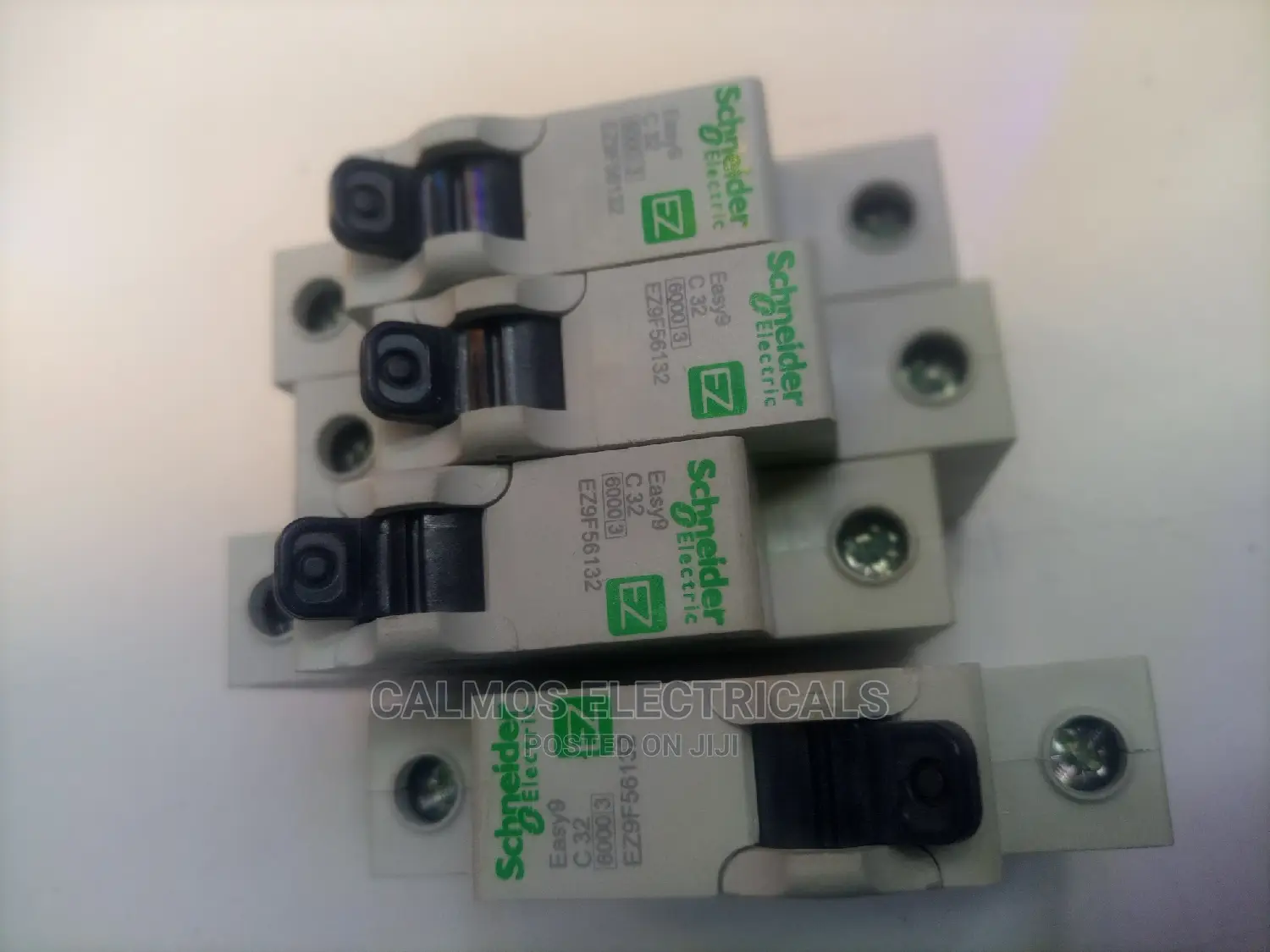 32a MCB Single
