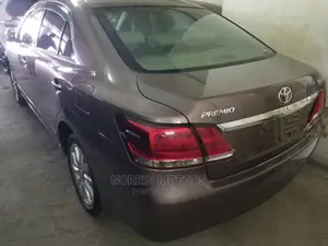 Toyota Premio 1.5 FWD 2015 Gray