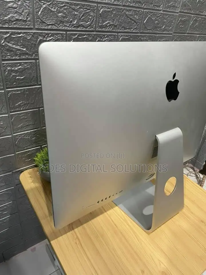 Desktop Computer Apple iMac 16GB Intel Core I5 HDD 1T