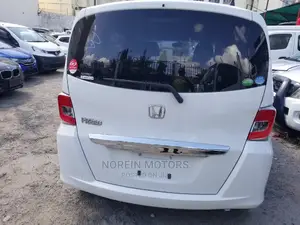 Honda Freed 2015 White