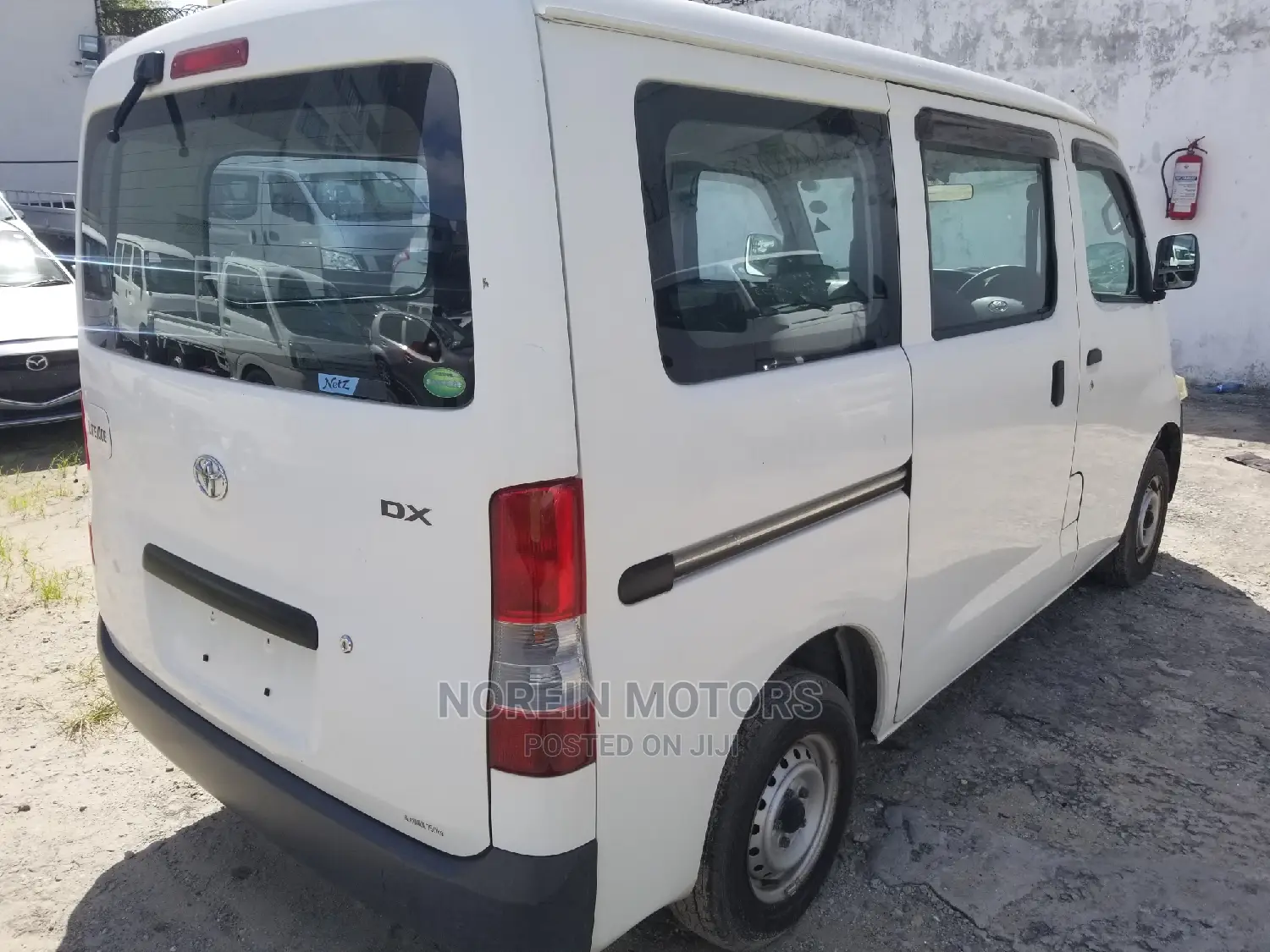 Toyota Grand HiAce 2014 White
