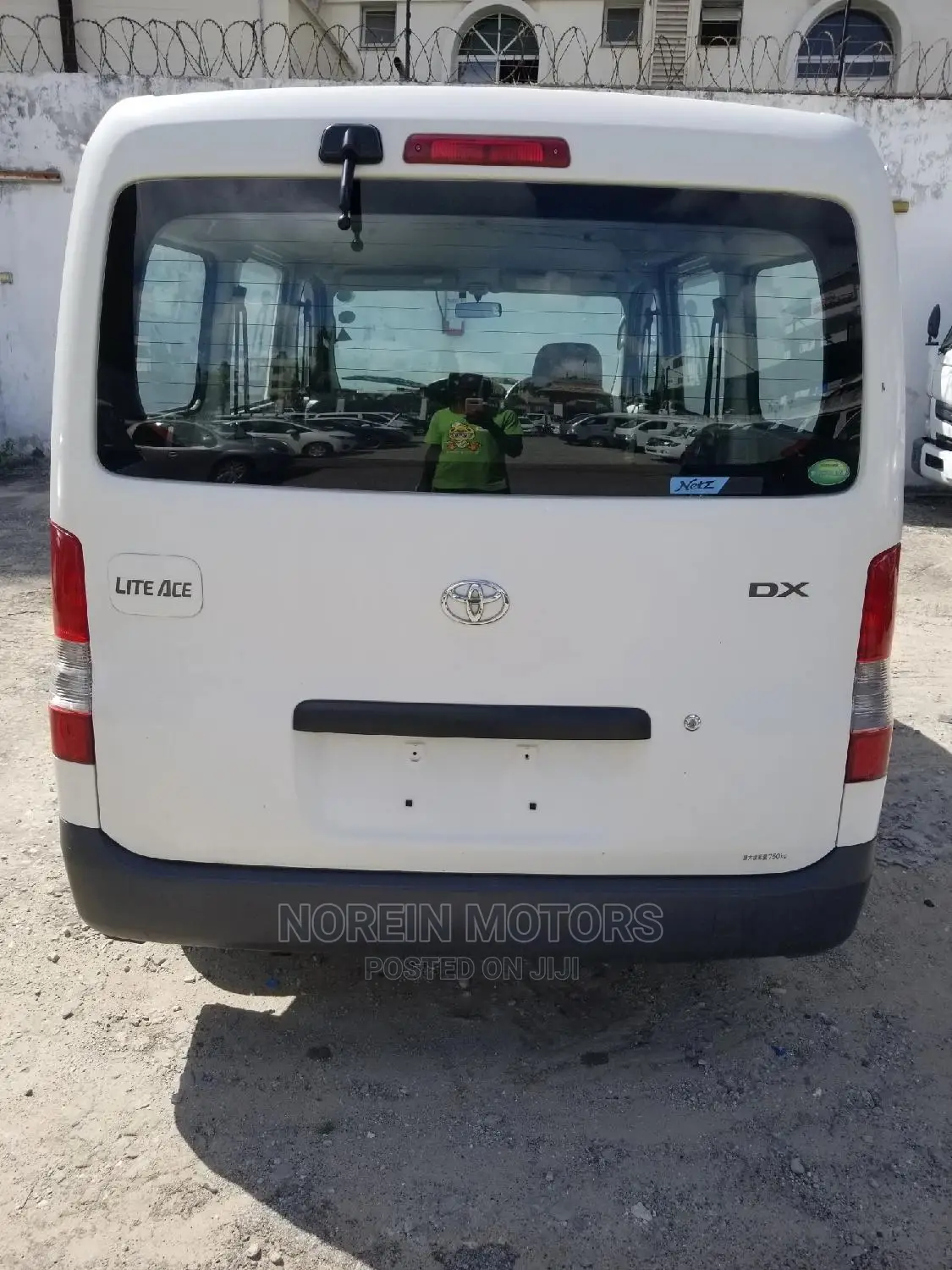 Toyota Grand HiAce 2014 White