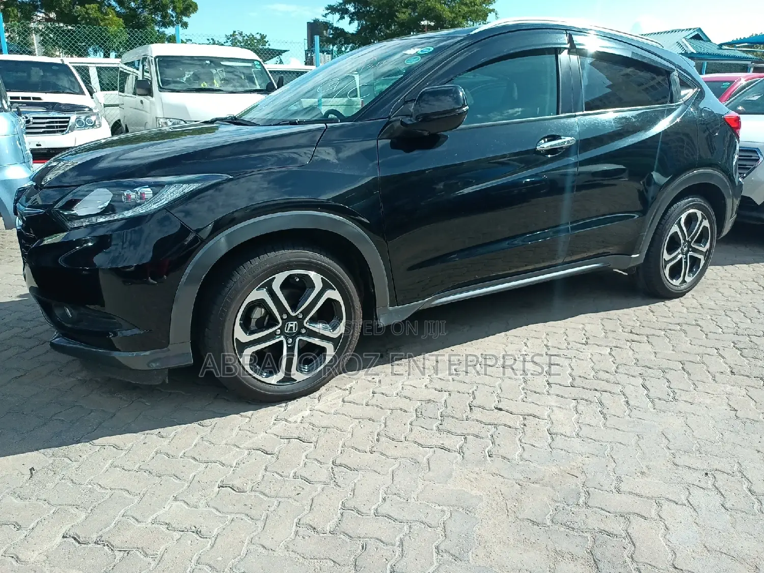 Honda Vezel 1.5 4WD 2016 Black