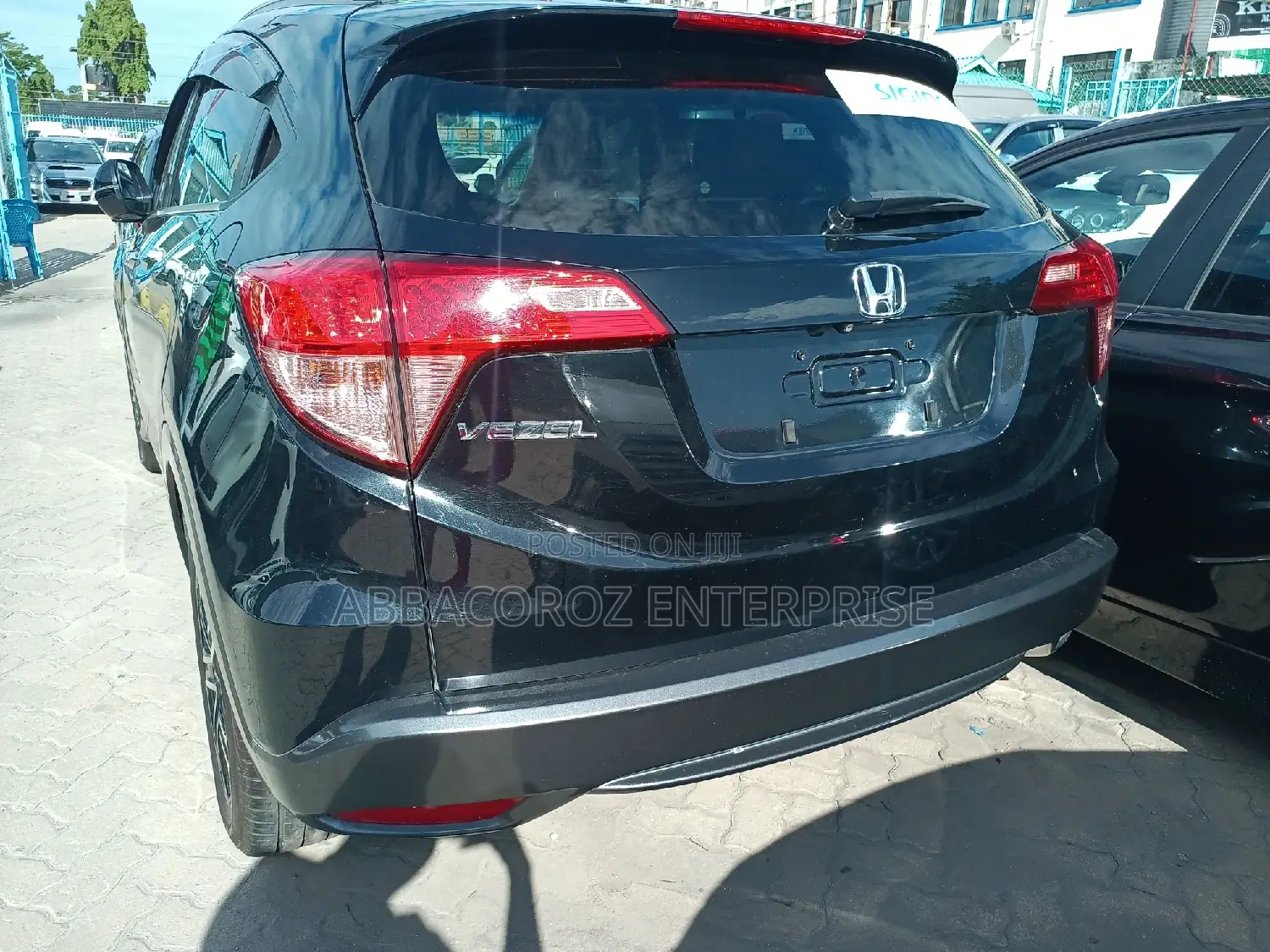 Honda Vezel 1.5 4WD 2016 Black