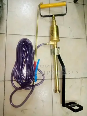Animal Sprayer With Pressure Tank Leg Sprayer