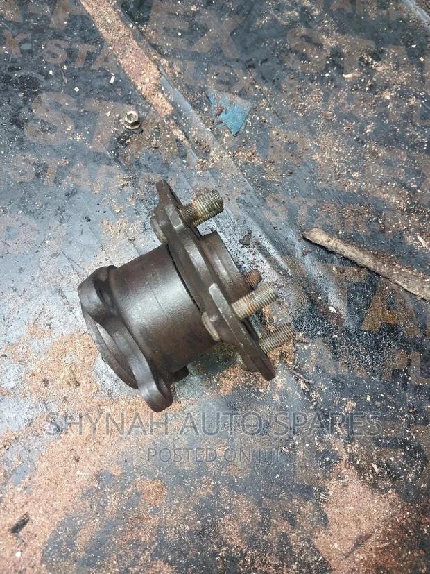 Rear Hub Toyota Harrier 4wd - thumbnail 2