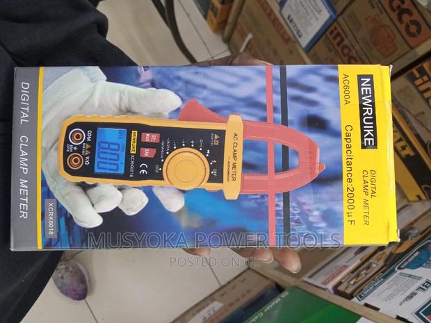 DC/AC Clamp Meter 600a .New