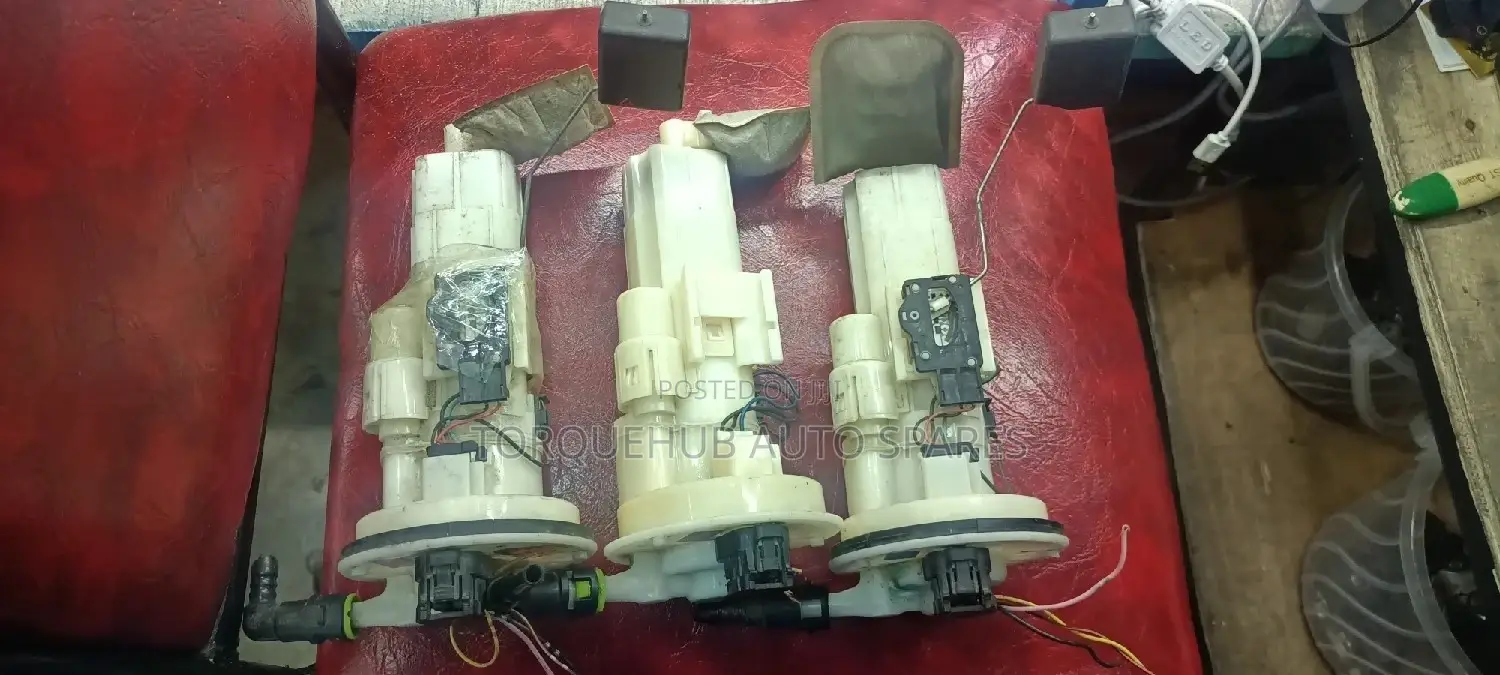 Suzuki Alto Complete Fuel Pump Assembly.