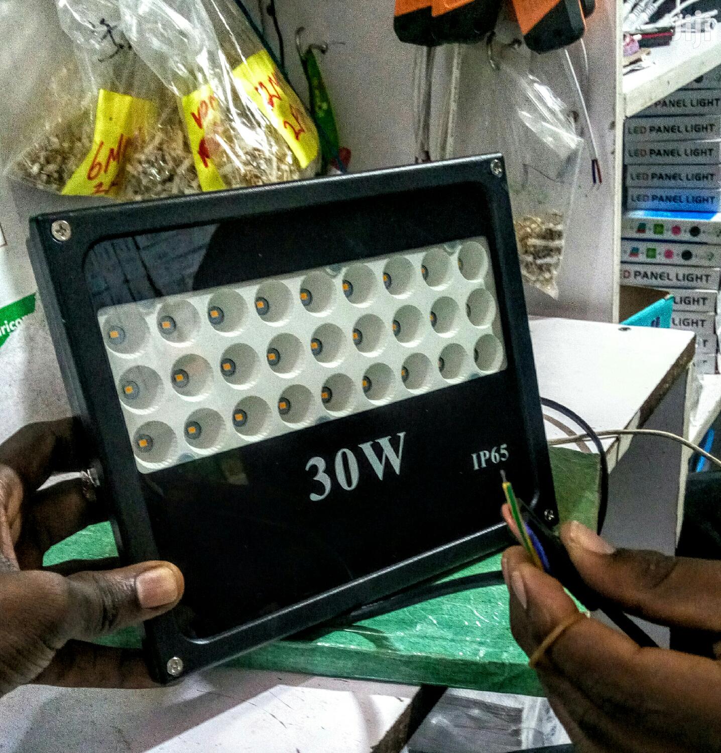 30w Warm White Security Light, Floodlight