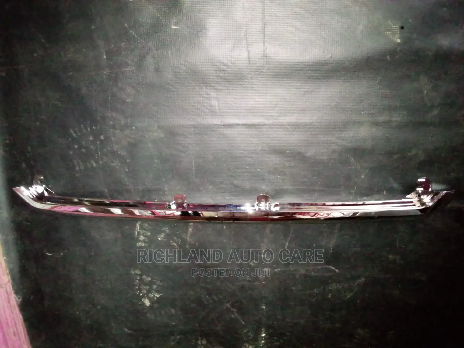 Bonnet Chrome Forester Sj5