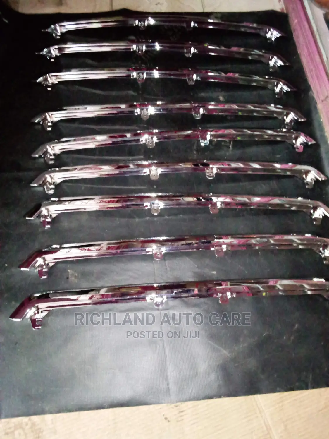 Bonnet Chrome Forester Sj5