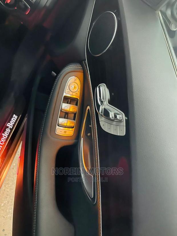 Mercedes-Benz C200 2015 Black - thumbnail 4