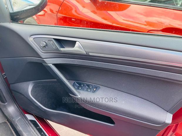 Volkswagen Golf 2015 Red - thumbnail 5