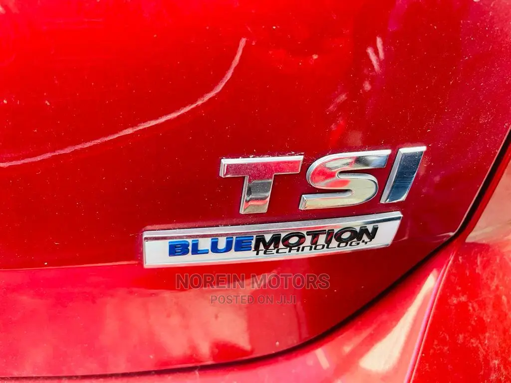 Volkswagen Golf 2015 Red