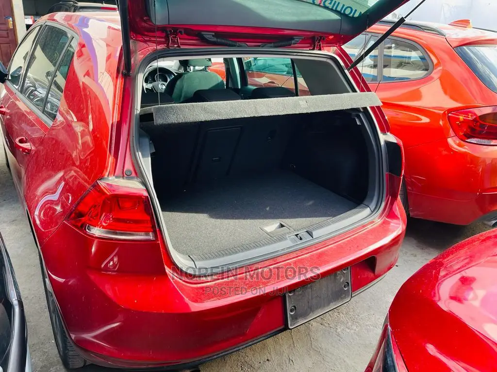 Volkswagen Golf 2015 Red