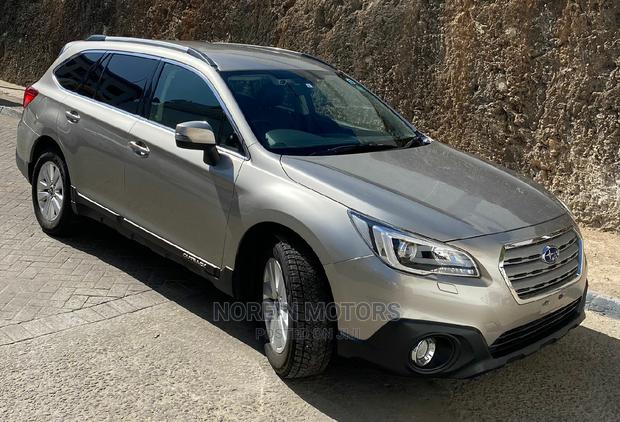Subaru Outback 2015 Beige - thumbnail 4