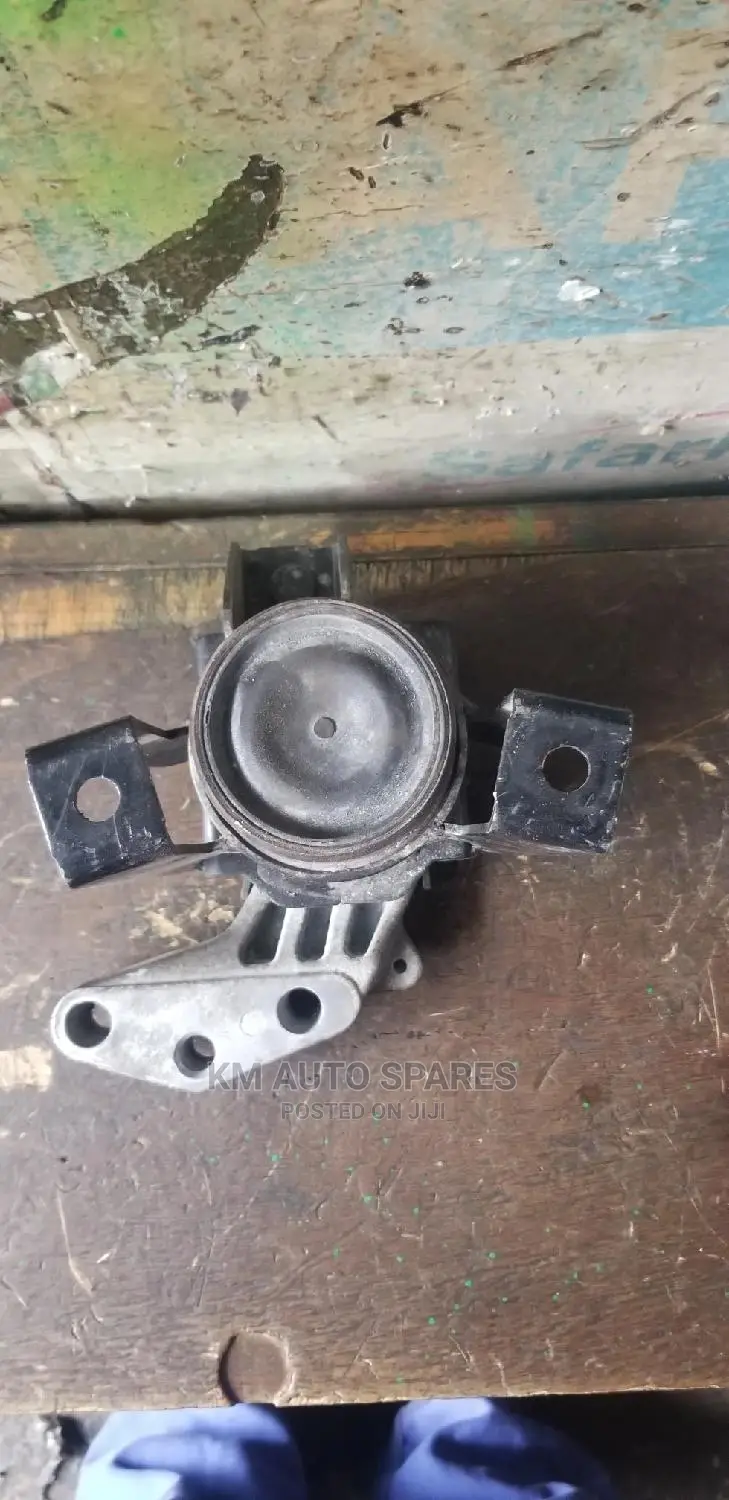 Suzuki Swift Engine Mount, New Model.