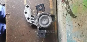 Suzuki Swift Engine Mount, New Model.
