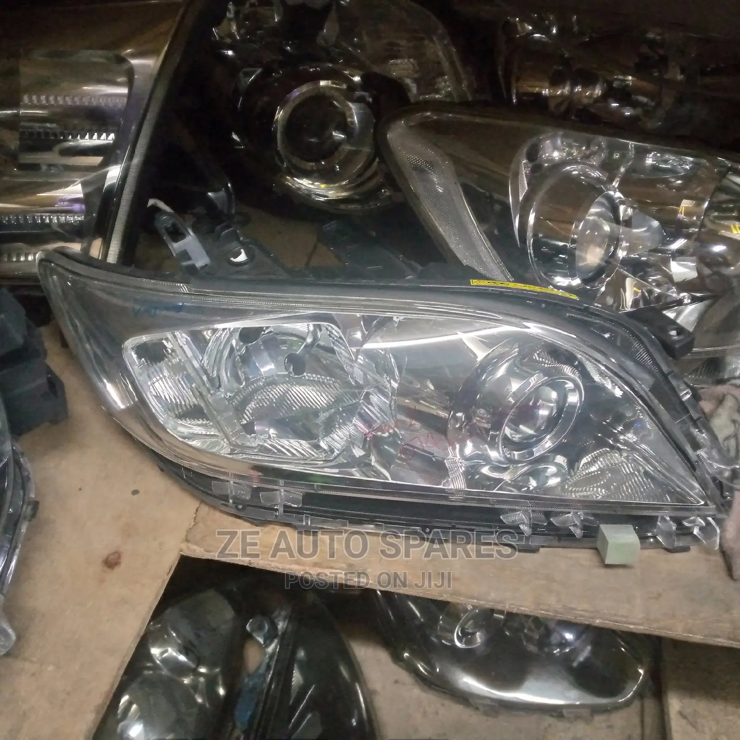 New Arrivals Vanguard Headlight
