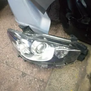 Cx-5 Headlight With Xenon