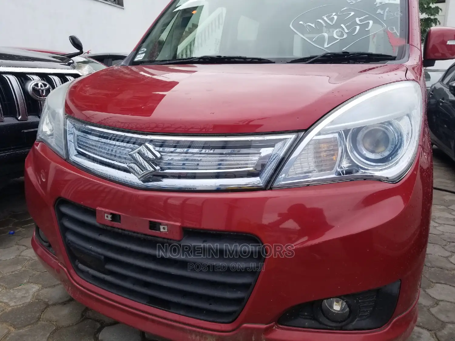 Suzuki Solio 2015 Red