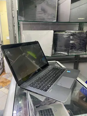Laptop HP 15-Dy1031wm 4GB Intel Celeron 320GB