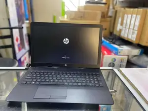 Laptop HP 15-Dy1031wm 4GB Intel Celeron 320GB