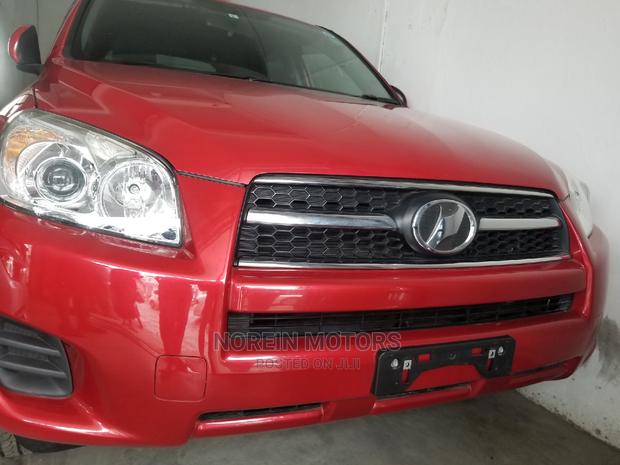 Toyota RAV4 LE 4dr SUV (2.5L 4cyl 6A) 2014 Red