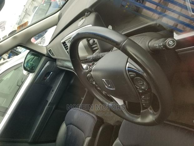 Honda Odyssey 2.4 Absolute 2WD 2015 Blue - thumbnail 4