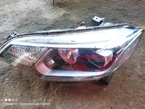 Honda Fit 2015 Zenon Headlight