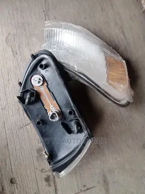 Toyota 100 Corner Lights