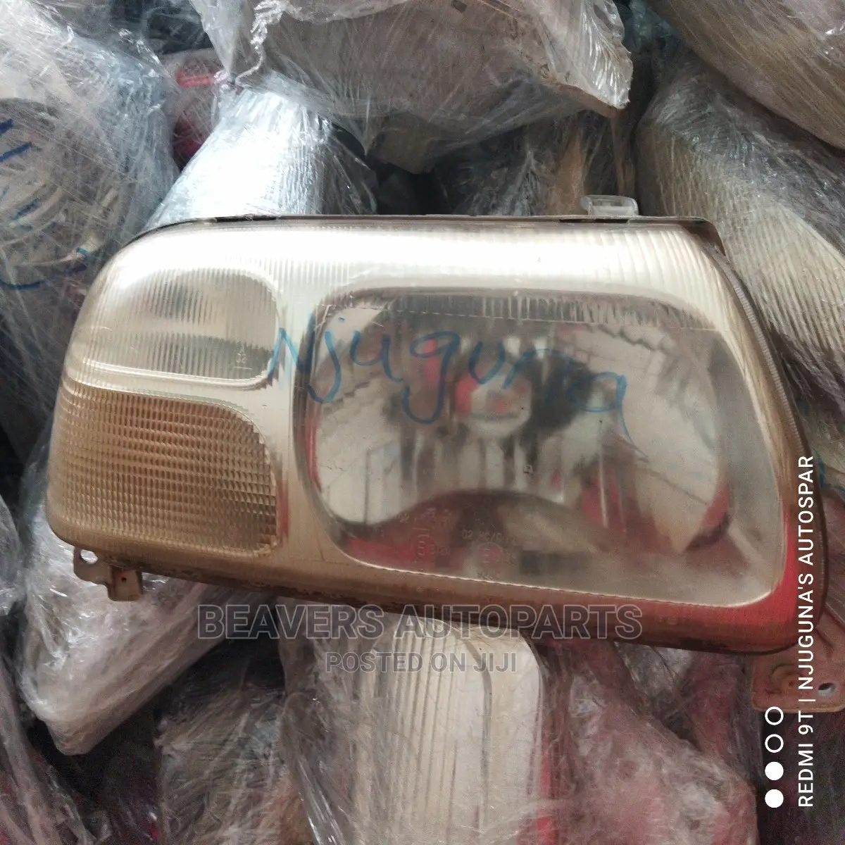 Suzuki Escudo 2000 Headlight