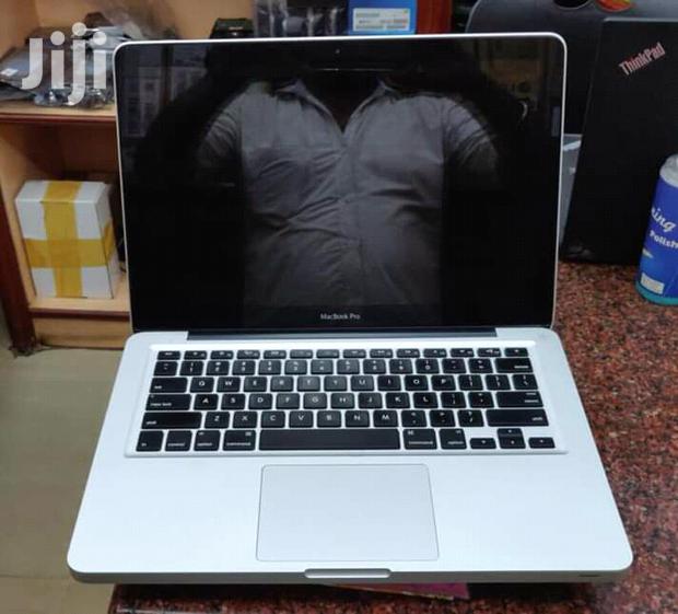 Laptop Apple MacBook Pro 4GB Intel Core i5 HDD 500GB