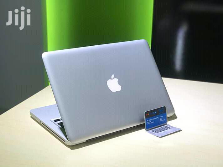 Laptop Apple MacBook Pro 4GB Intel Core i5 HDD 500GB