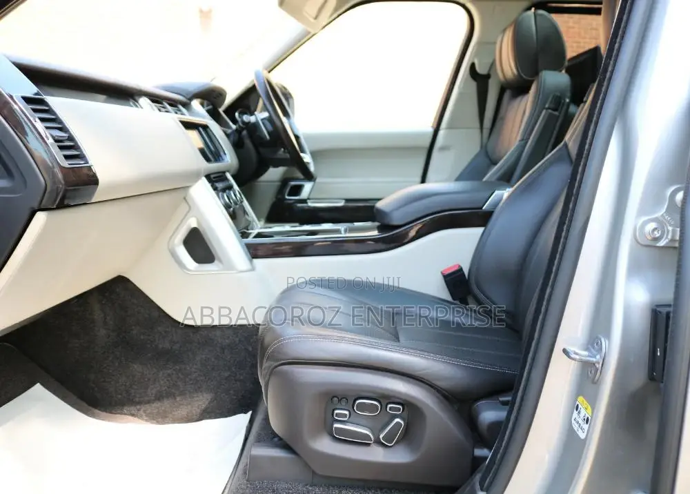 Land Rover Range Rover Vogue 2015 Silver
