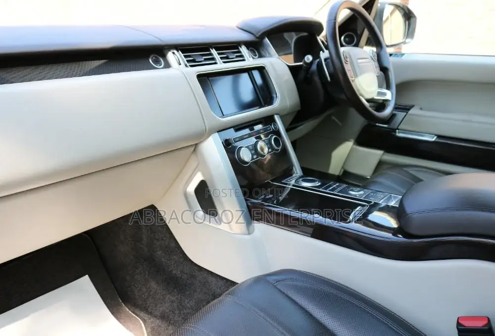Land Rover Range Rover Vogue 2015 Silver