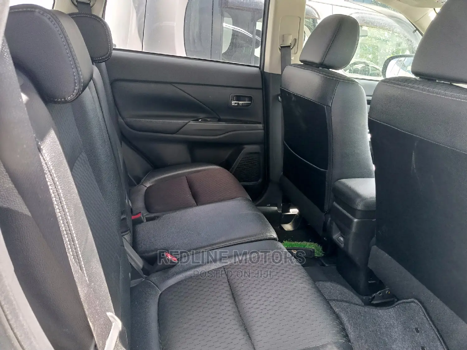 Mitsubishi Outlander 2016 Silver