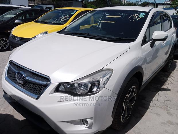 Subaru XV Touring 2016 White - thumbnail 2