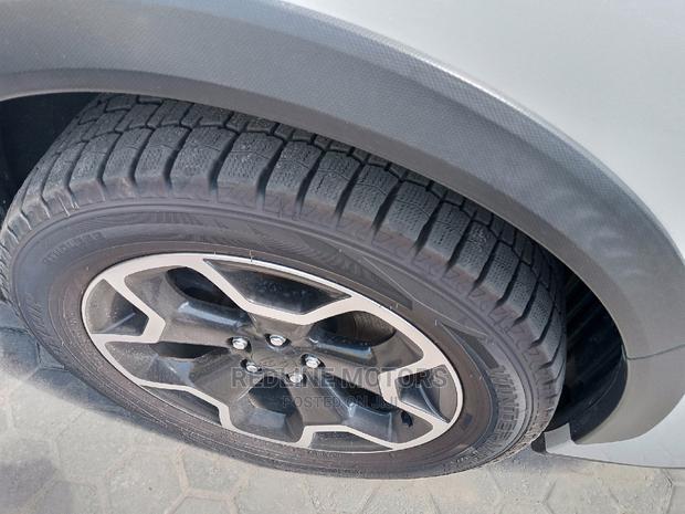 Subaru XV Touring 2016 White - thumbnail 6