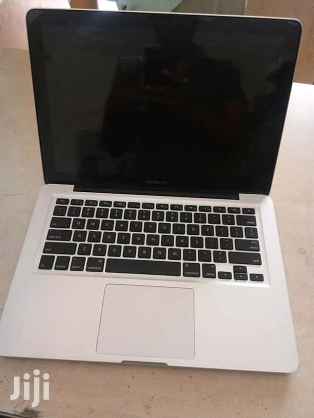 Laptop Apple MacBook Pro 4GB Intel Core i5 HDD 500GB