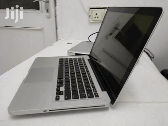 Laptop Apple MacBook Pro 4GB Intel Core i5 HDD 500GB