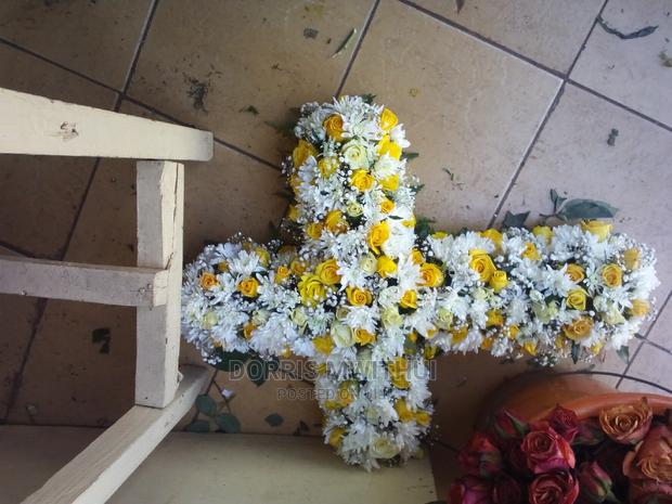 Funeral Flowers - thumbnail 4