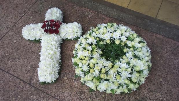 Funeral Flowers - thumbnail 5